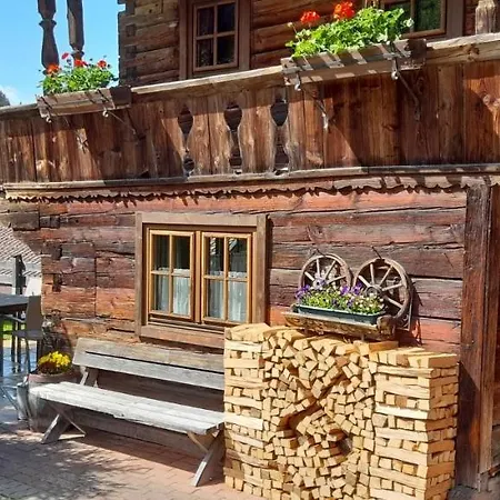 Holzfaellerhaus Melkstatt * Auffach