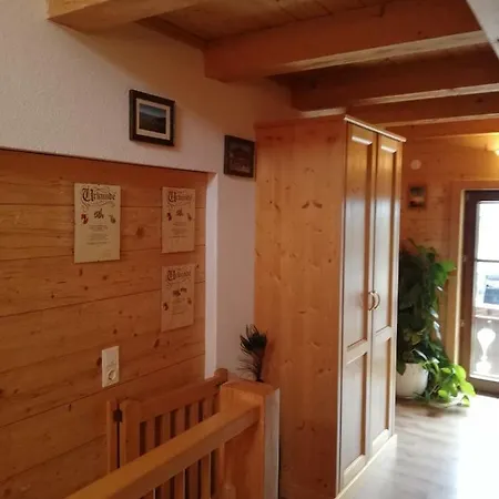 Holzfaellerhaus Melkstatt 度假居