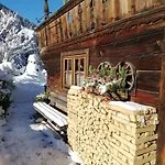 Holzfaellerhaus Melkstatt Casa vacanze Auffach