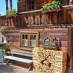 Holzfaellerhaus Melkstatt * Auffach