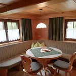 Holzfaellerhaus Melkstatt Auffach
