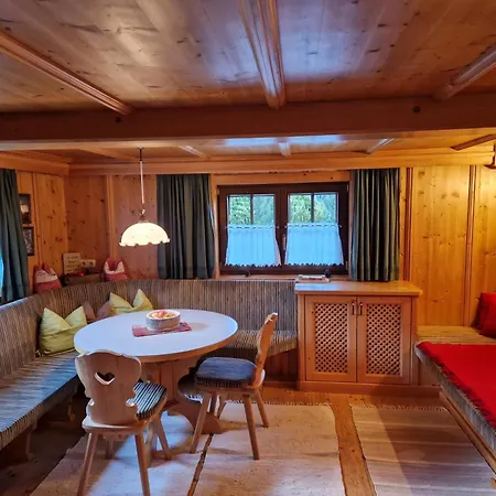 Holzfaellerhaus Melkstatt Casa vacanze Auffach