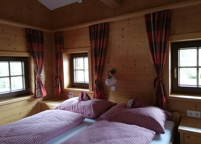 度假居 Holzfaellerhaus Melkstatt 奥法赫