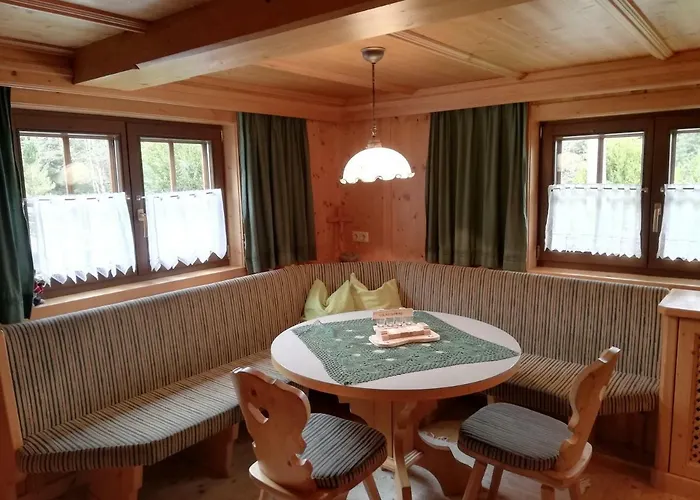 Holzfaellerhaus Melkstatt 奥法赫